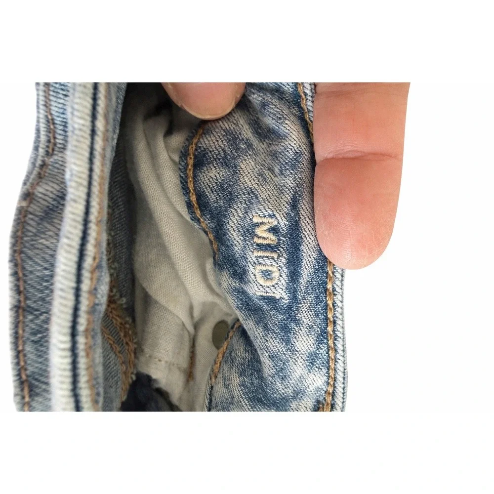 American Eagle Midi Denim Shorts Womens 0 Light Blue Distressed Raw Hem